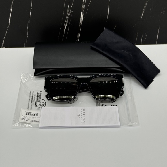 NEW SL617 001 SAINT LAURENT SQUARE SL 617 001 BLACK UNISEX SUNGLASSES - Picture 11 of 11